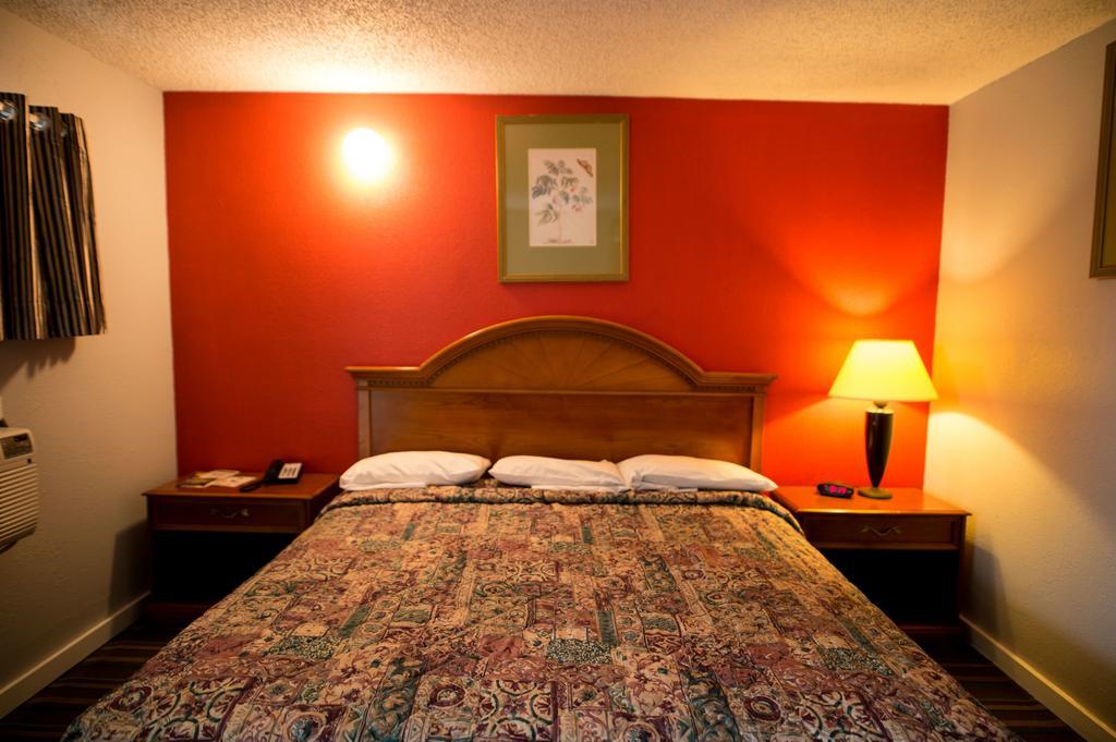 Scottish Inn And Suites - Bensalem-Philadelphia Exterior foto